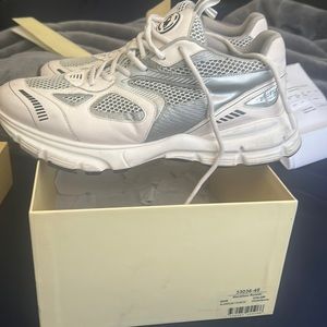Men’s Size EU45/US11 Axel Arigato Marathon Runners